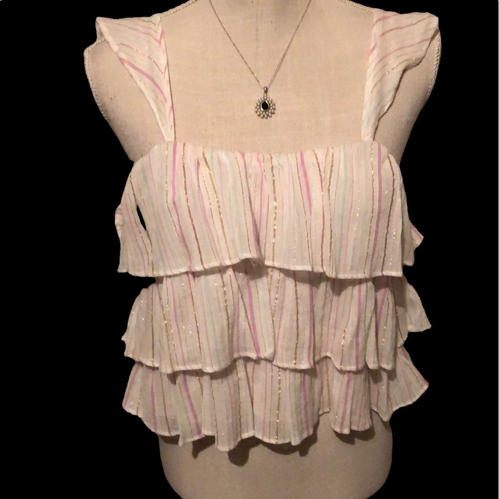 Wonderly tiered ruffle crop top . Pink, ex Sm